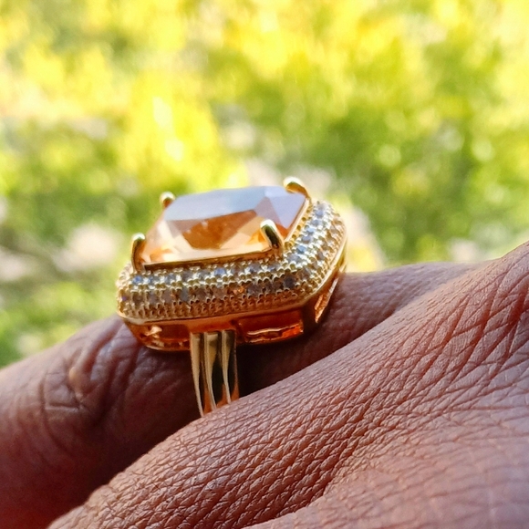 Morganite Rectangle Stone                  [Price Drop ⬇️] - Picture 3 of 7